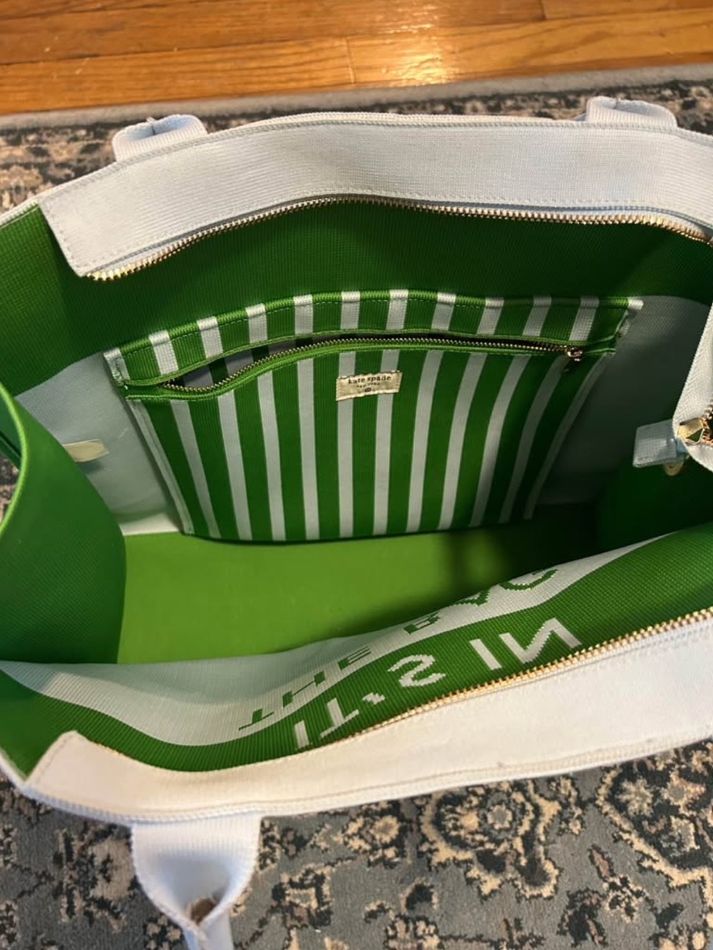 Kate Spade tote - Picture 3 of 3
